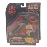 Star Wars Episode 1 Deluxe Qui Gon Jinn 3.75 Inch Action Figure With Lightsaber Handle Hasbro 1998